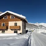 Appartamento Livigno 利维尼奥